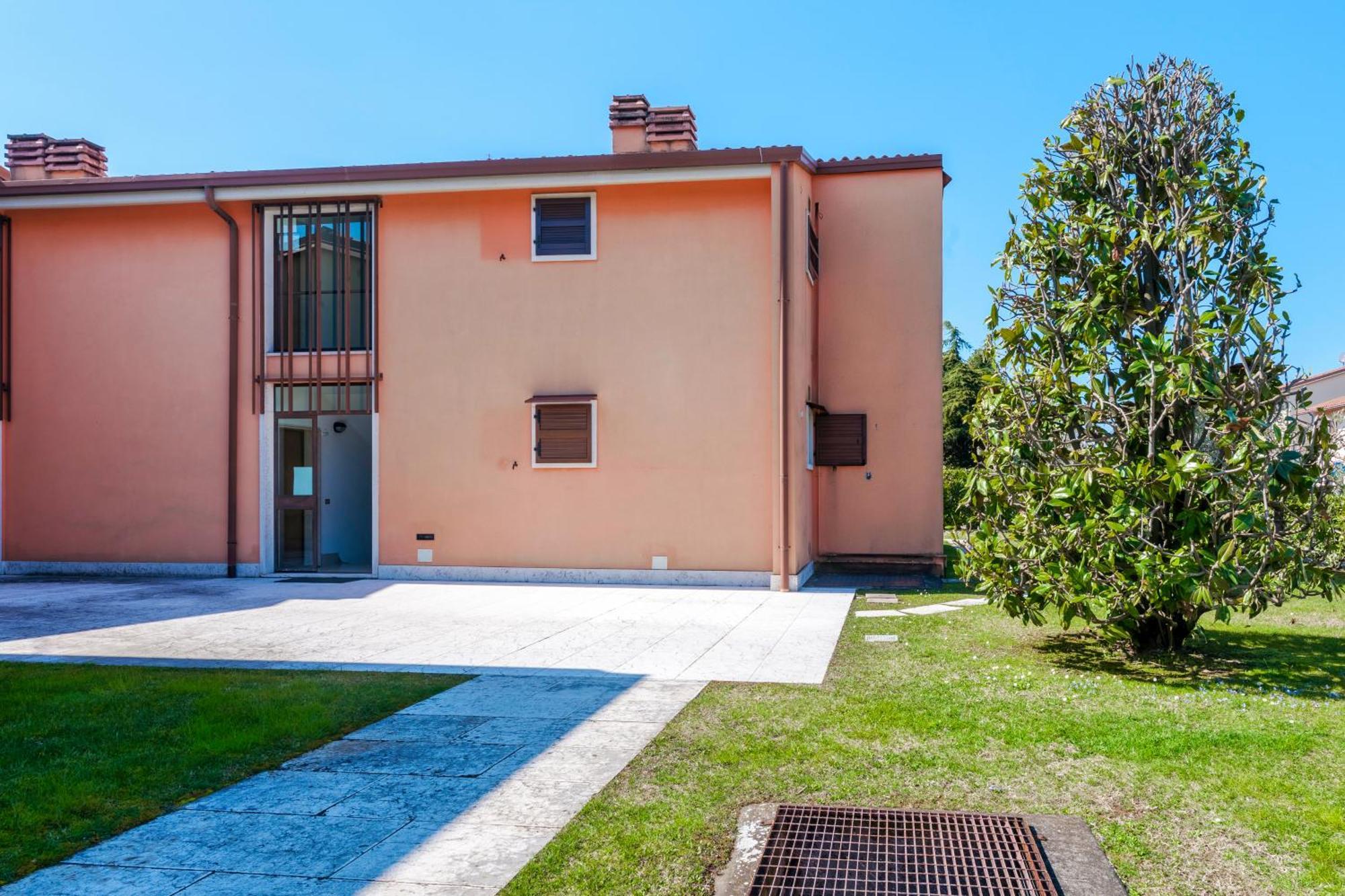 Apartments Blitz - Regarda Travel Lazise Buitenkant foto